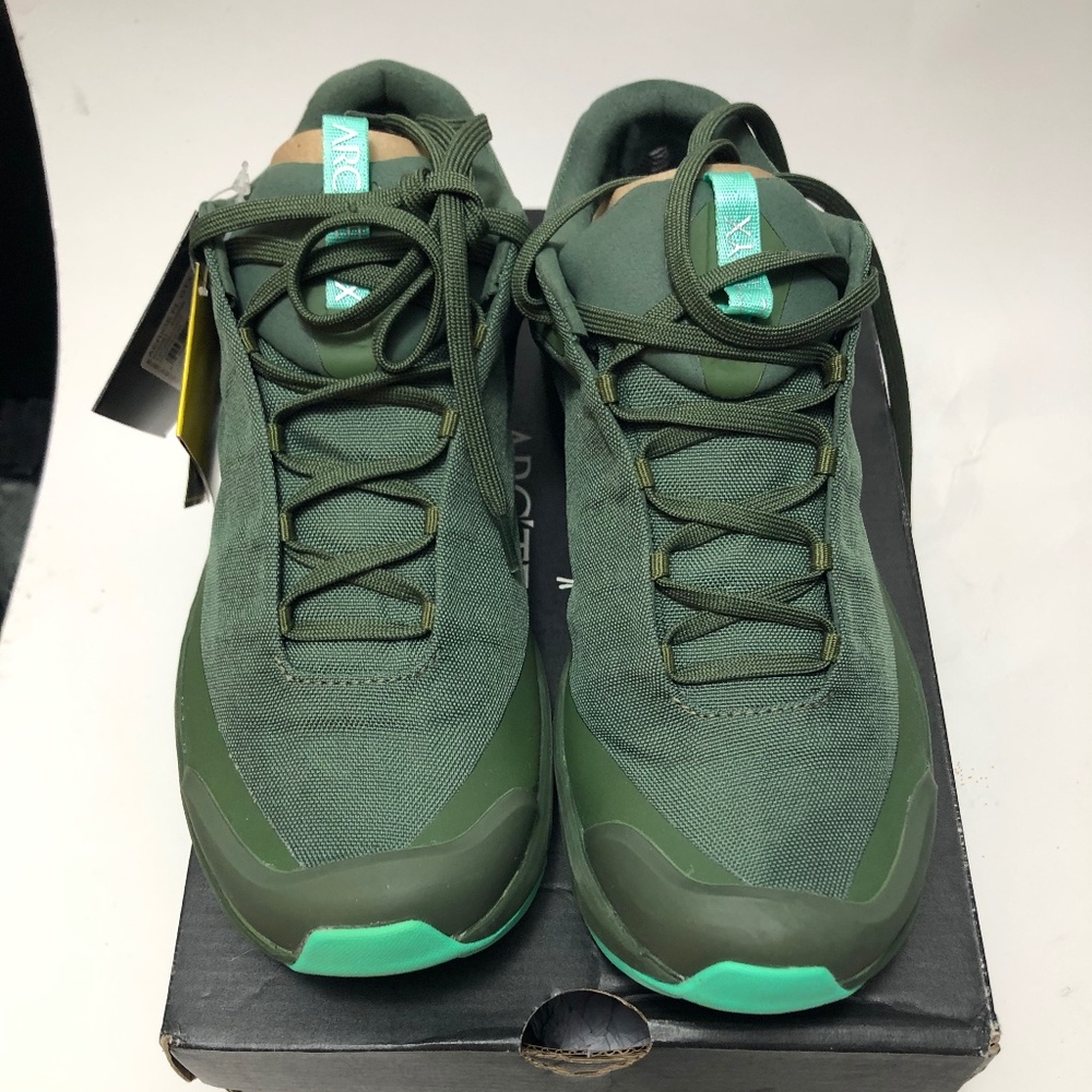 Arc'teryx Aerios GTX Size 6 NIB
